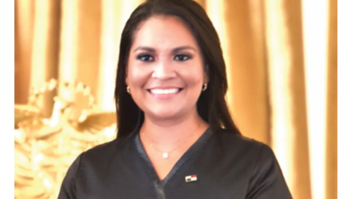 La renuncia de una ministra sin explicación. Estos son los nombres que suenan para su reemplazo