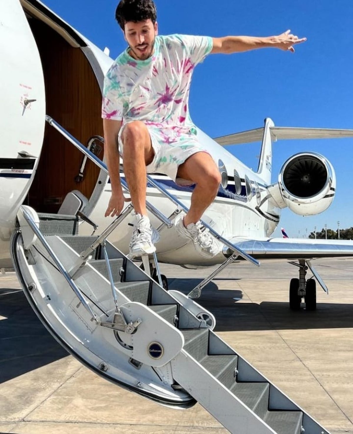 Sebastián Yatra da concierto privado donde asistieron caras como: Jacky Guzmán, Ingrid de Icaza y Bettina