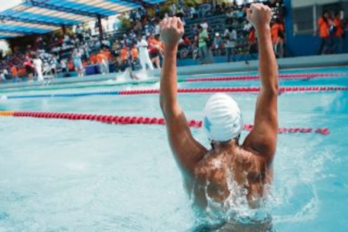 Más de 350 nadadores compiten en el Campeonato Provincial de Natación en Panamá