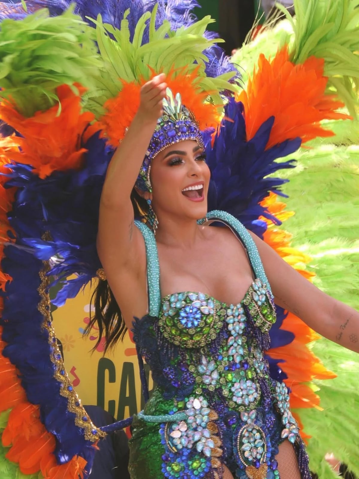 Jacky Guzmán se suma a Calle Abajo de Las Tablas y vive el Carnaval desde adentro