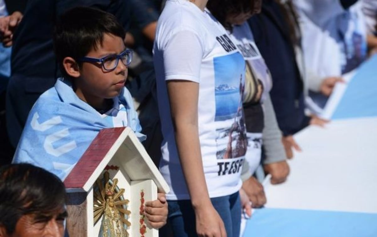 Argentina comienza tres días de duelo por los 44 tripulantes del submarino
