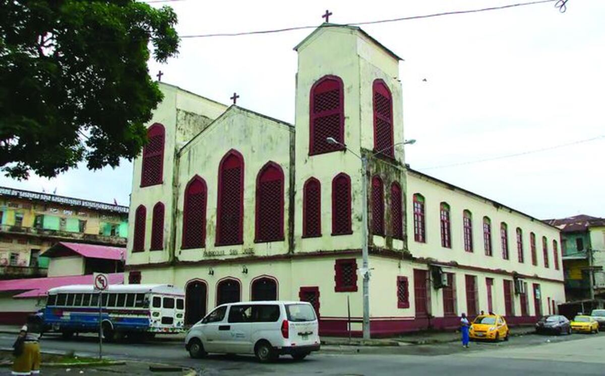 Más de 500 dólares se llevaron ladrones de la iglesia católica San José en Colón