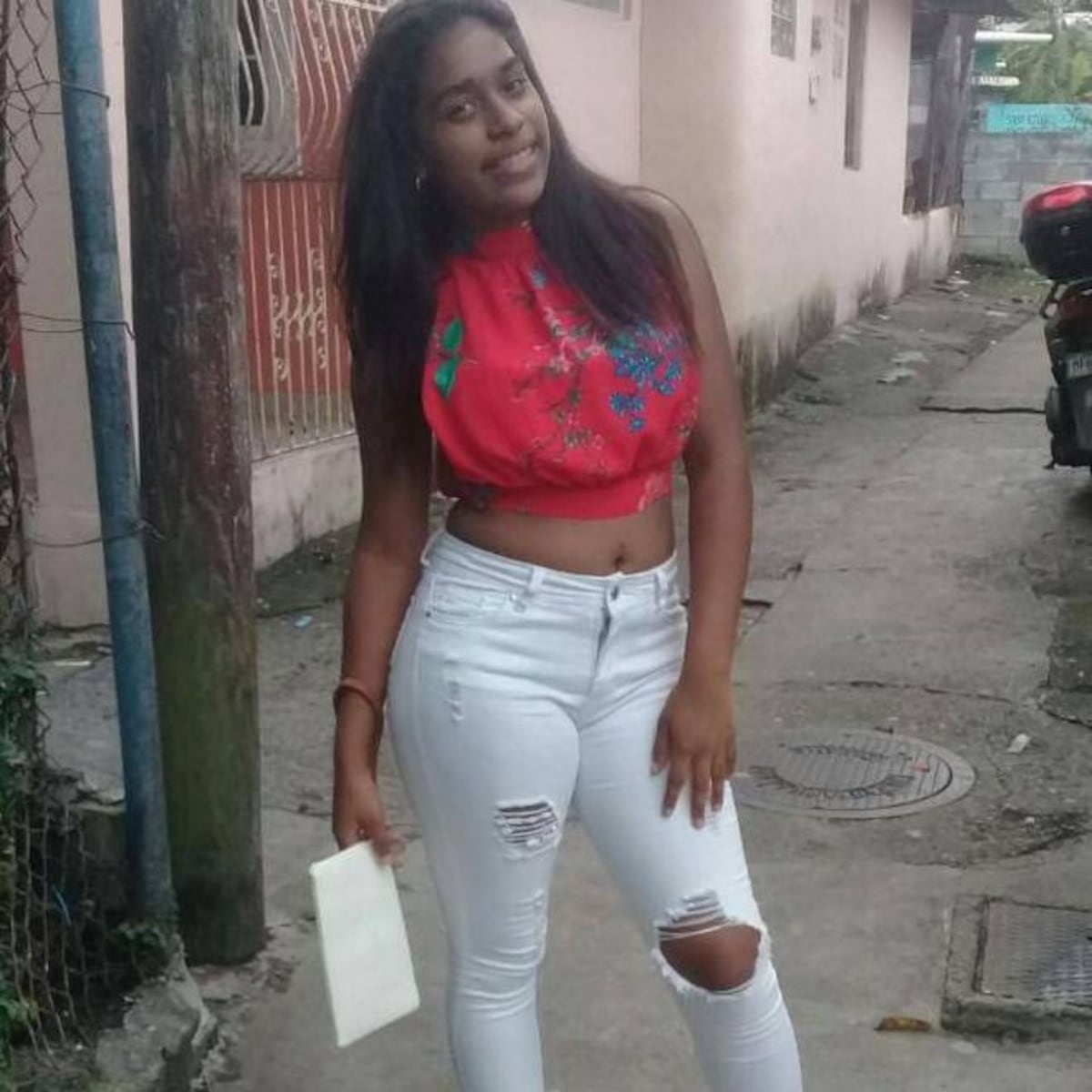 Desaparece una menor de 15 años en San Miguelito. Familiares están desesperados