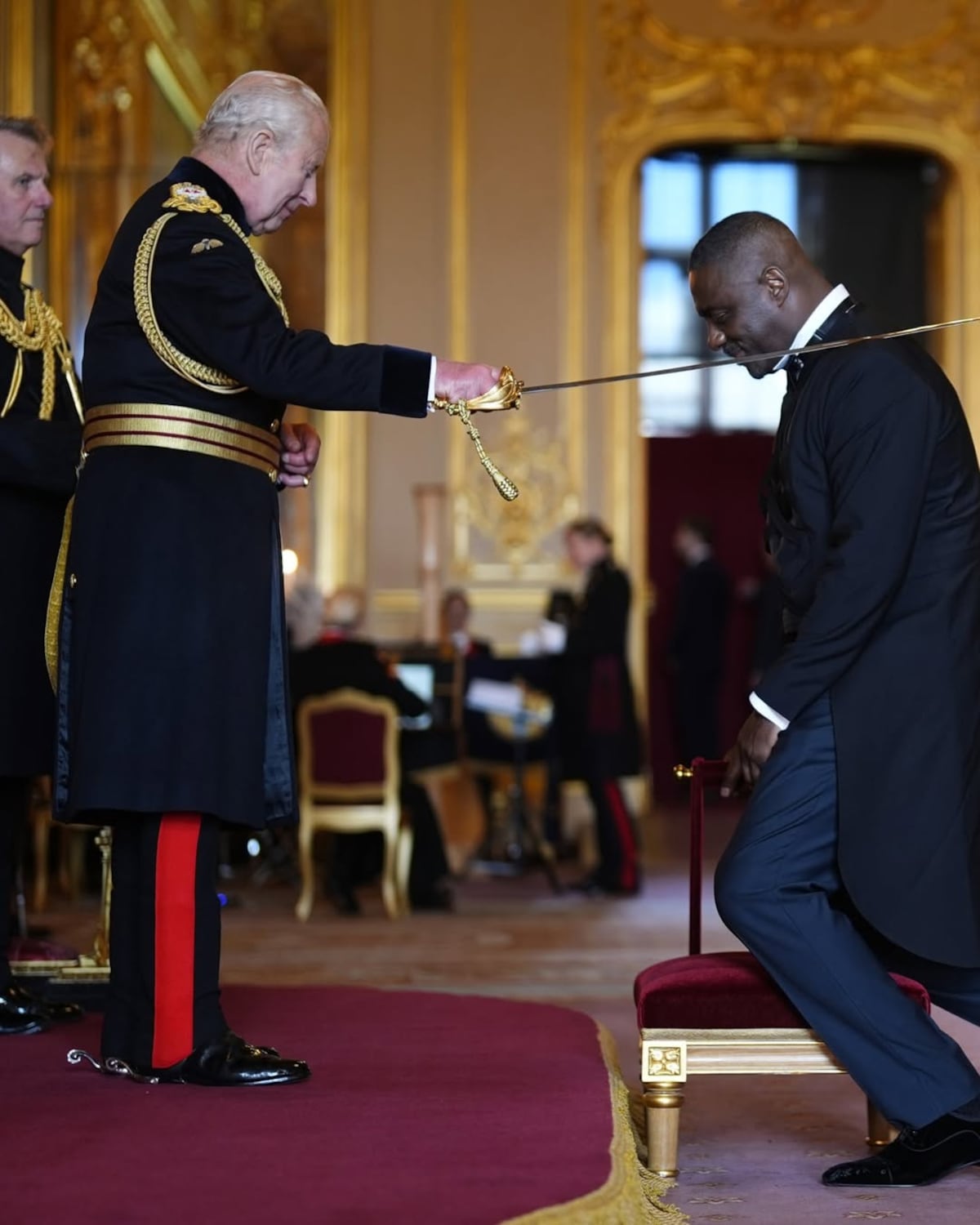 Idris Elba ya es ‘sir’: el rey Carlos III lo nombró caballero