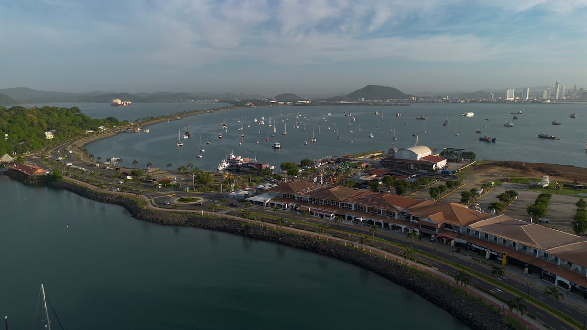 Cierres viales sacuden la ciudad por ciclismo y triatlón