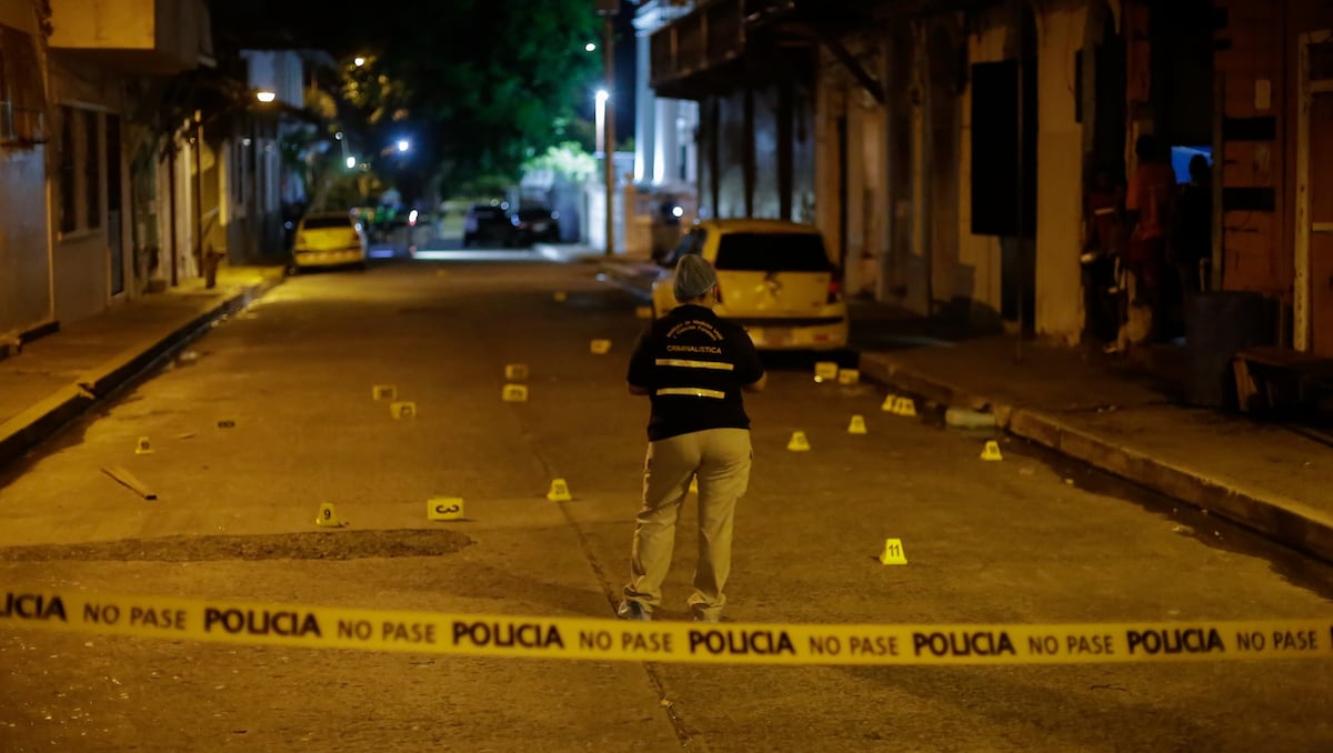 Se preparaba para despedirse de su nieto, el actor infantil Fernando Xavier, cuando le informaban que su otra nieta había muerto también 