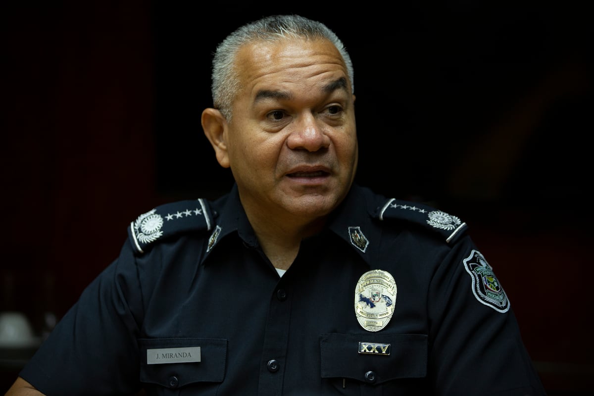 Trasladan a comisionado y subcomisionado de La Joyita. Siguen separados de sus cargos