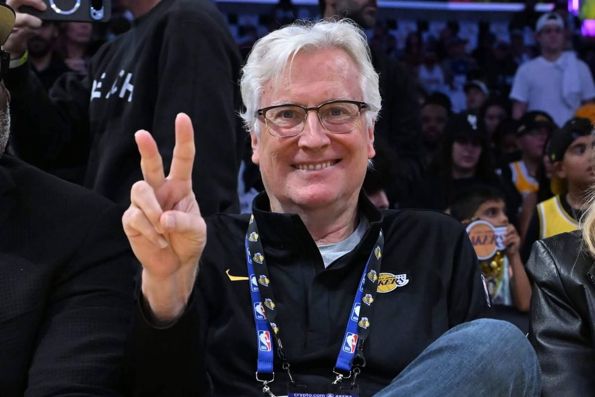 Mark Walter sale del Chelsea semanas después de desprenderse de los Lakers