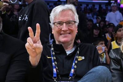 Mark Walter sale del Chelsea semanas después de desprenderse de los Lakers