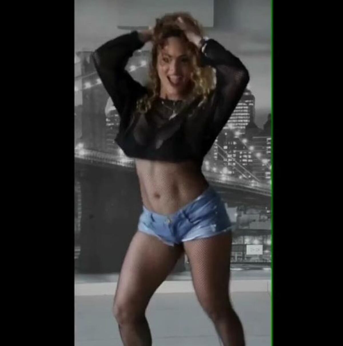 ¡AY, MADRE! Liza Hernández acepta reto de Daddy Yankee y se menea 'Dura' | VIDEO