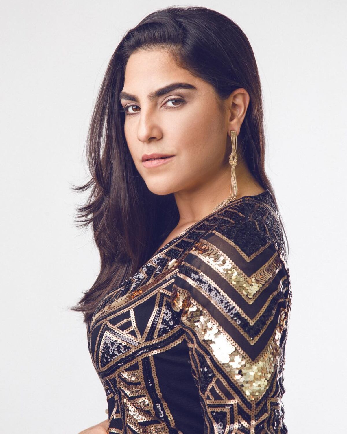 Milagro Musical. Panameña Grettel Garibaldi firmada por Warner Music