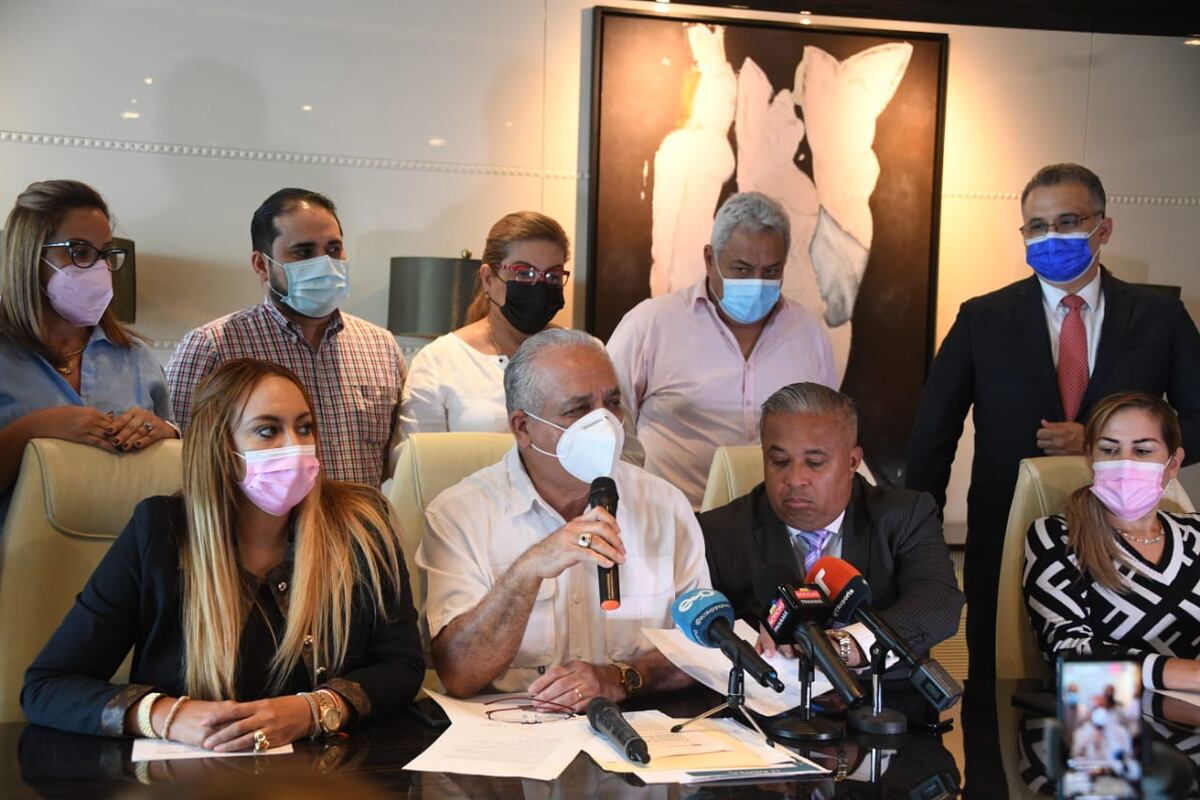 Defensa niega que el expresidente panameño Martinelli esté imputado en España