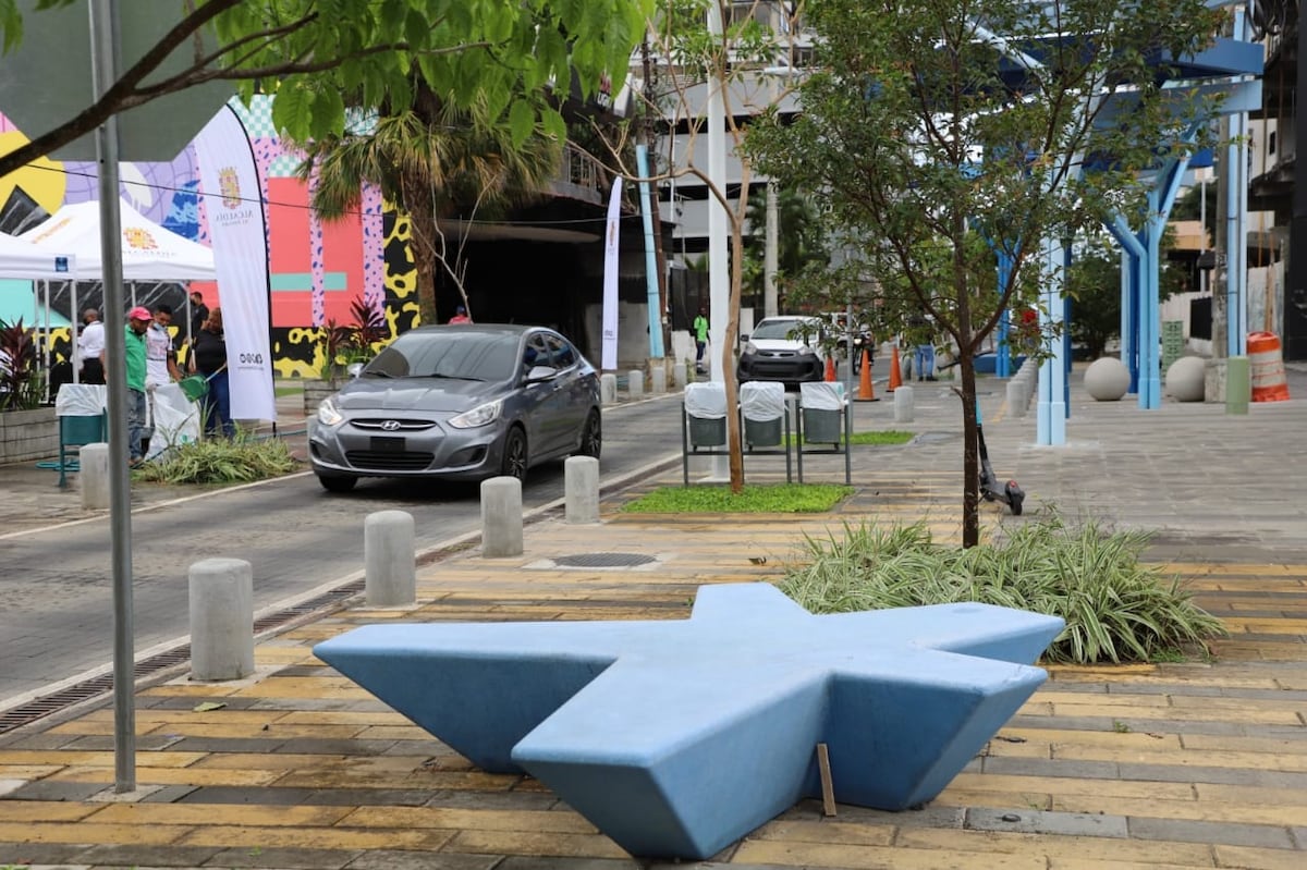 Al fin. Reabren Calle Uruguay. Renovación costó $14 millones más de lo acordado. Chequee cómo quedó