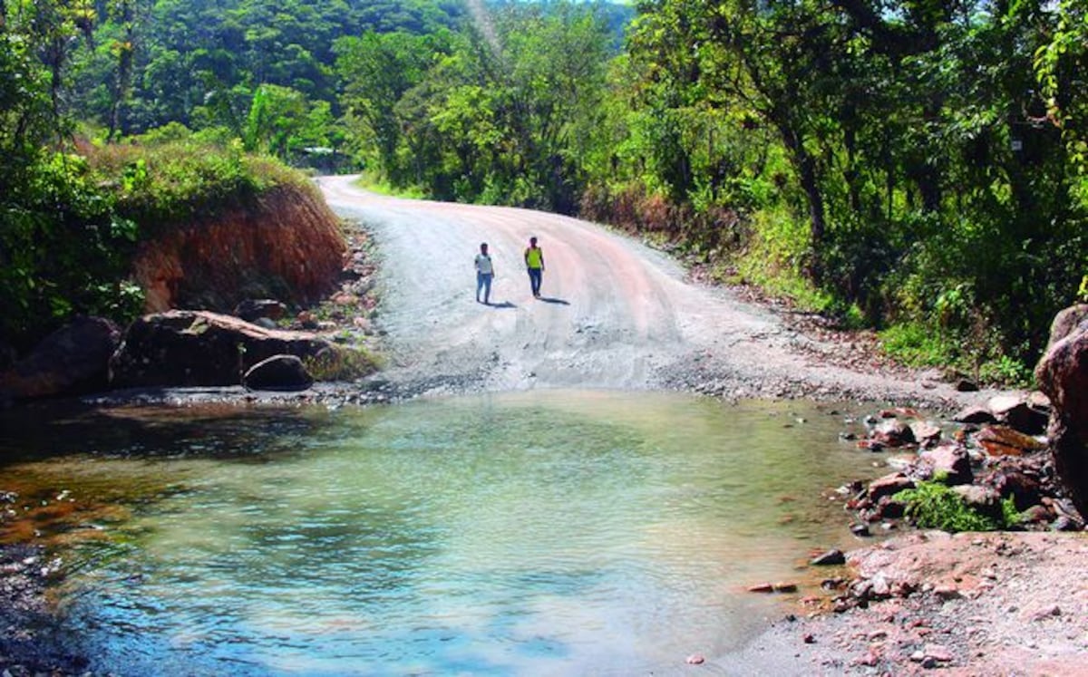 En Río Indio Nacimiento viven en el olvido por parte de las autoridades