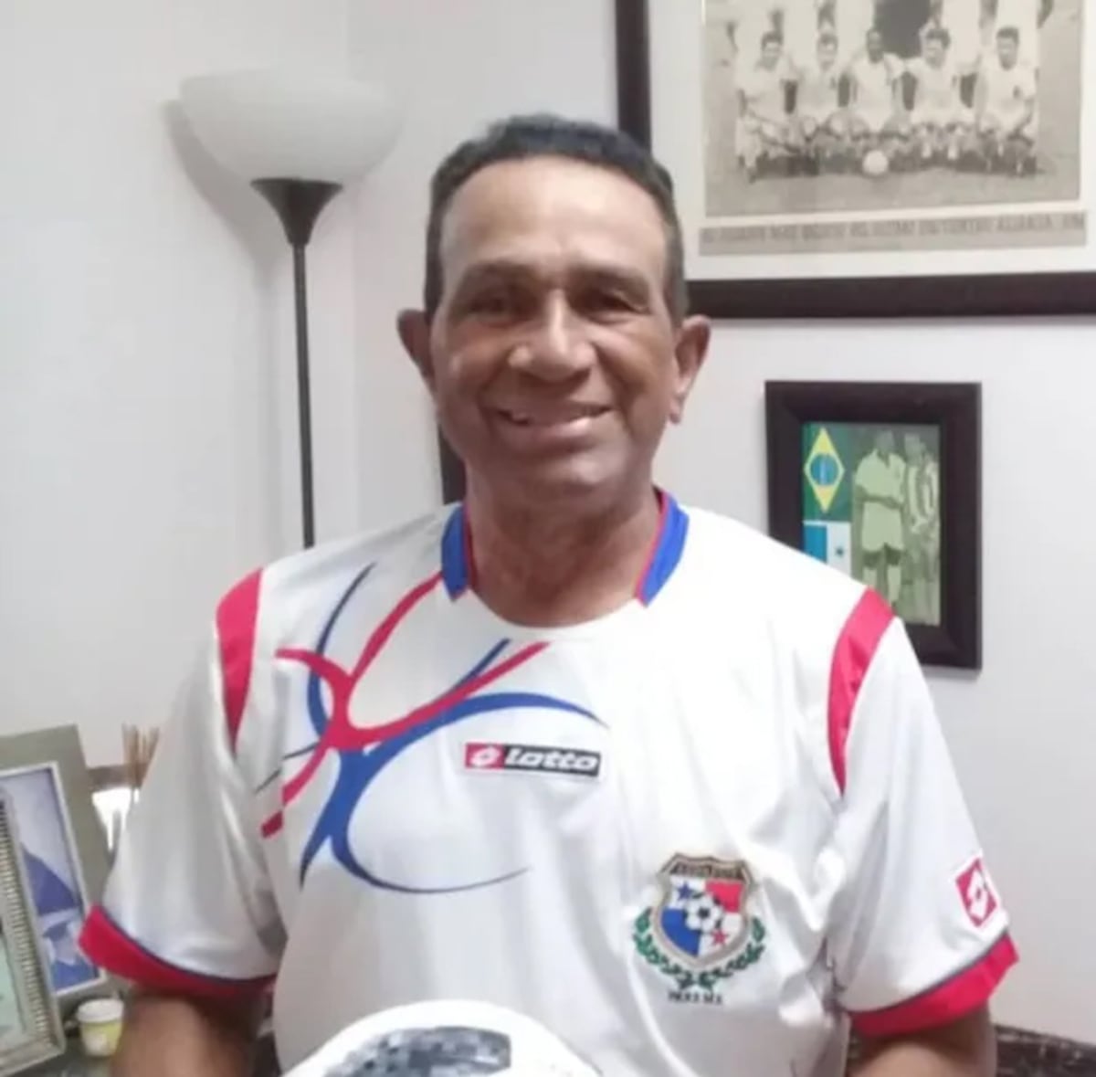 Adiós a ‘Cascarita’ Tapia, el delantero que marcó la historia del fútbol panameño
