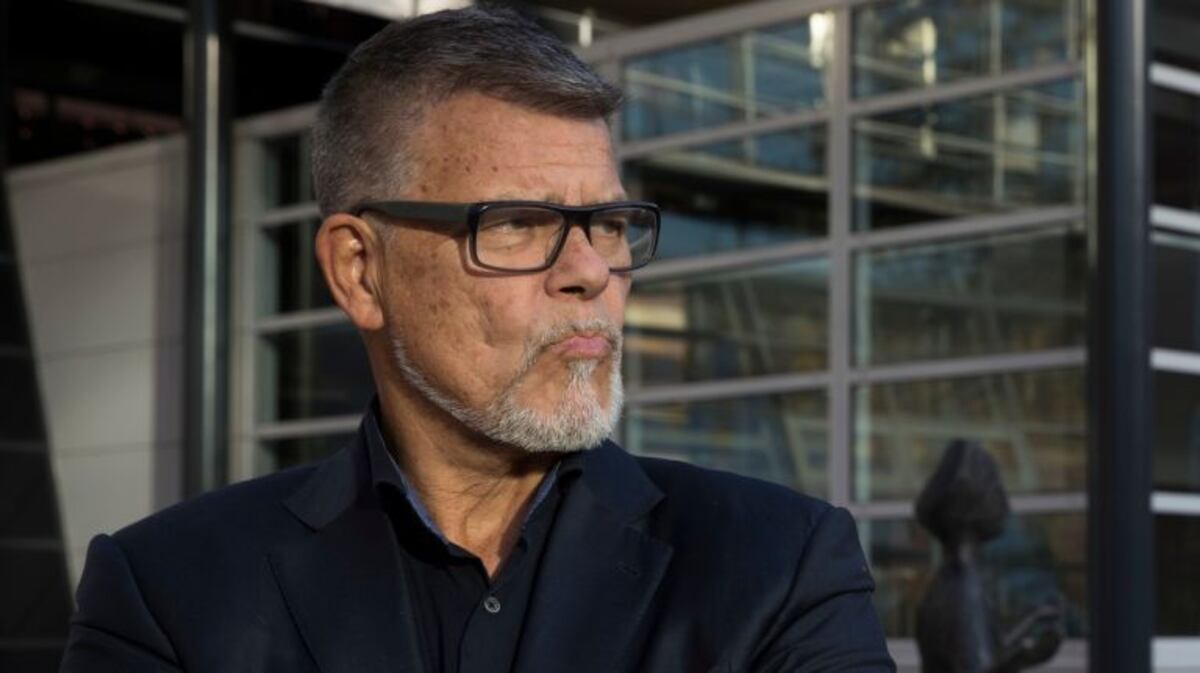 Se siente como de 49. Holandés inicia batalla legal para cambiar su edad