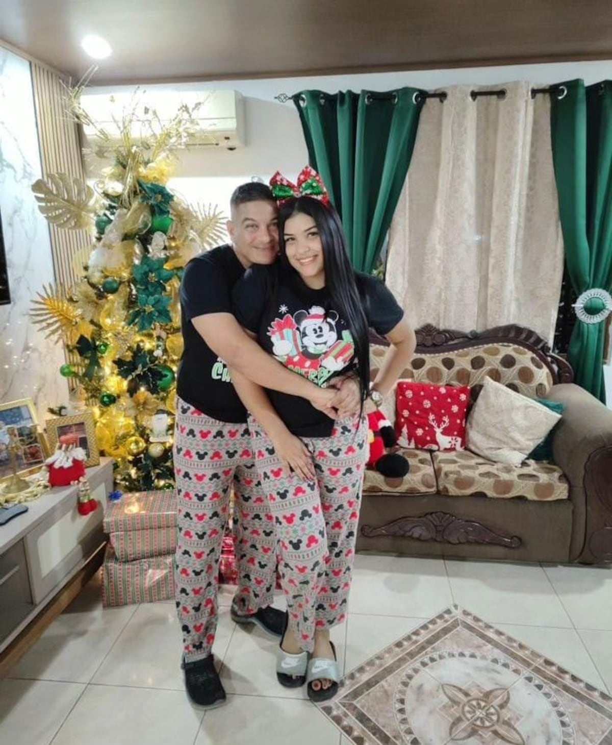 Internet reacciona a la nueva pareja del papá de Tatiana Vélez: ’Un aplauso para esta pareja que está enamoradaaaaa’