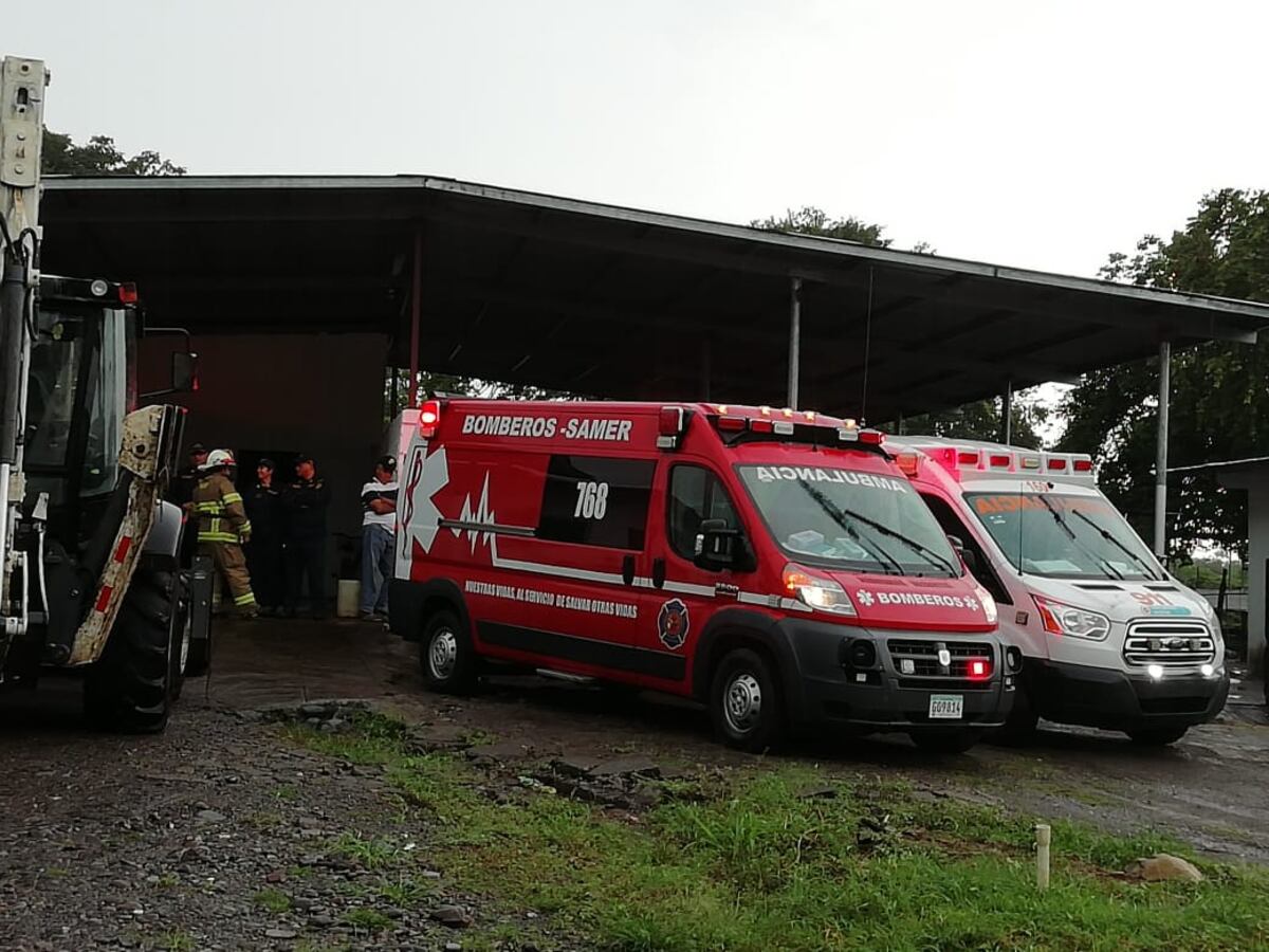 Cuatro personas afectadas por un rayo. Son trasladadas de urgencia