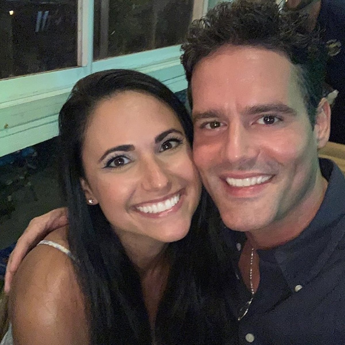 El guapo y maduro novio de Carmencita Sousa +Fotos