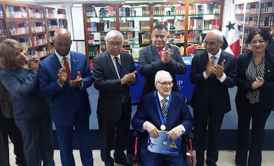 Universidad de Panamá honra a Carlos Bolívar Pedreschi con máximas distinciones académicas