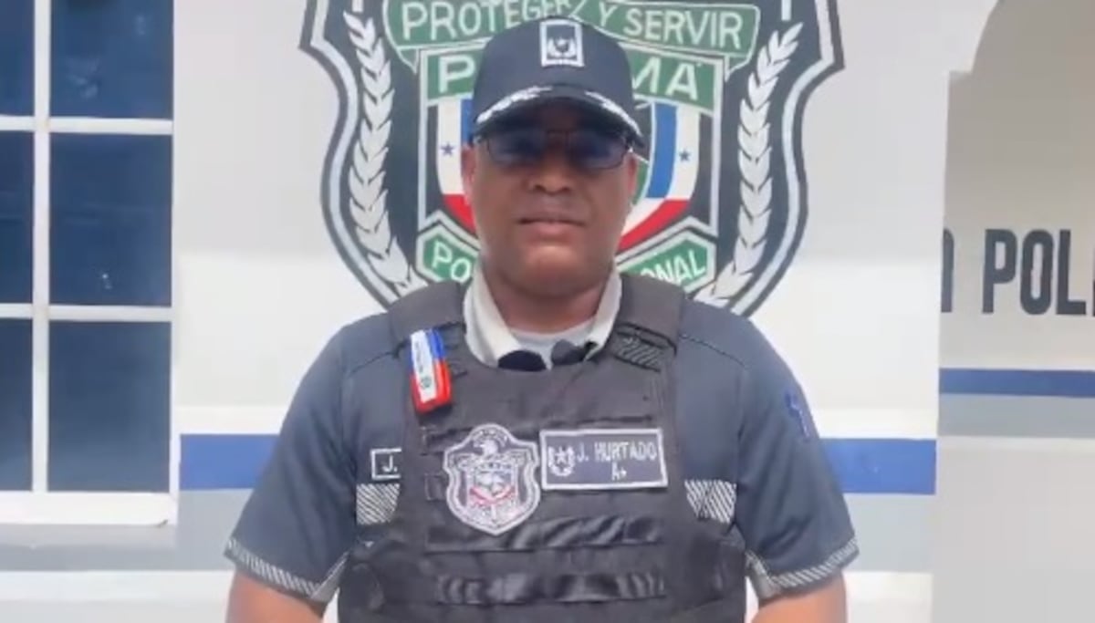 Persecución. En plaza comercial de Coronado, un hombre trata de arrancarle el bolso a una mujer y huye en taxi, pero no muy lejos