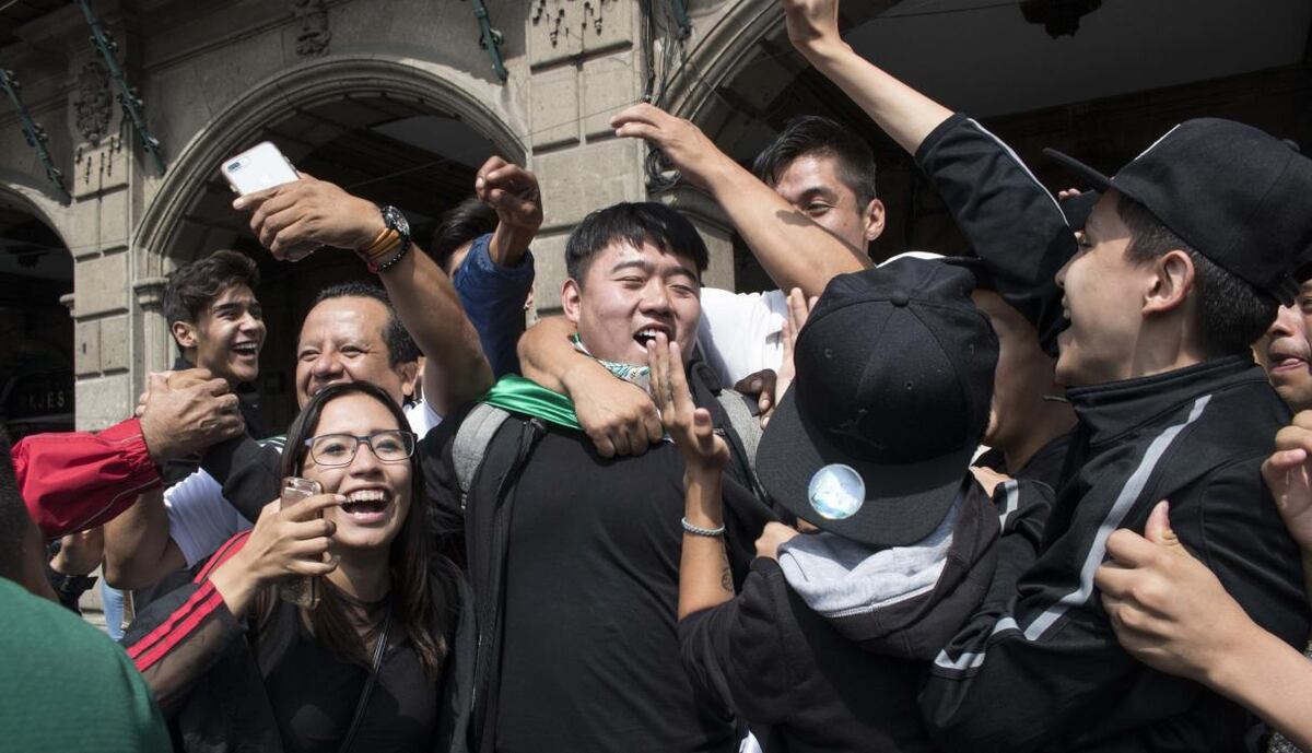 ¡Viva Corea!: Mexicanos celebran frente a la embajada de Corea del Sur | VIDEO