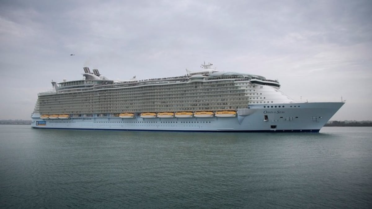 Crucero tuvo que acortar su viaje por brote de virus que enfermó a pasajeros