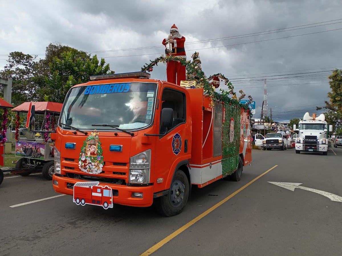 David se viste de ilusión con ‘El Viaje de Santa’, un desfile para soñar en familia