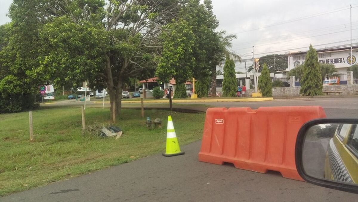 ¡Wow! Taxista azuerense se lleva esta rabia con esta 'multota' de mil dólares