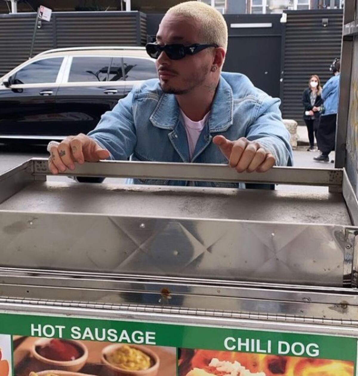 J Balvin usa el ‘parkeo’ de Residente como una estrategia de marketing
