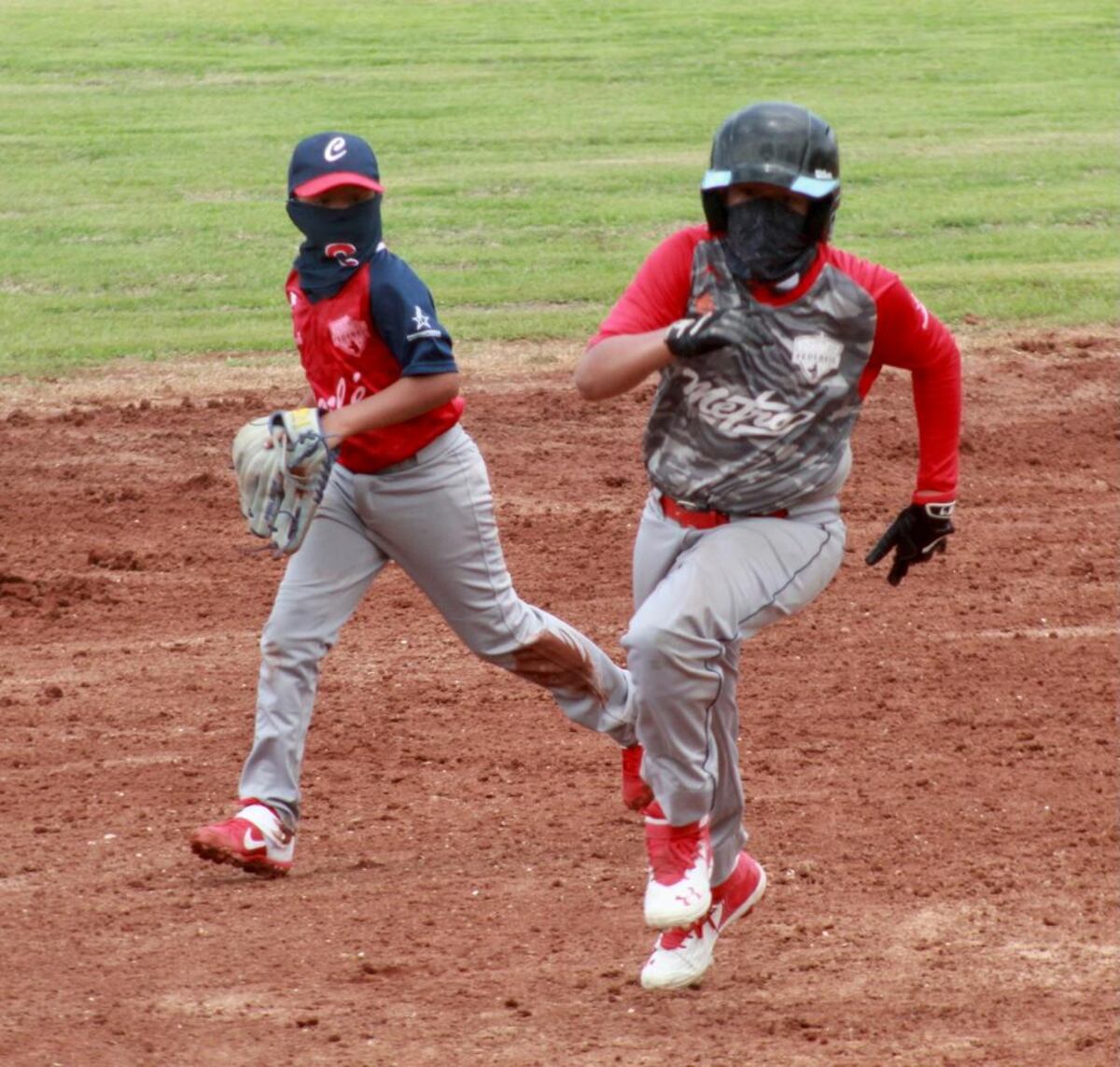 Los Santos y Panamá Metro van por el título Sub-12