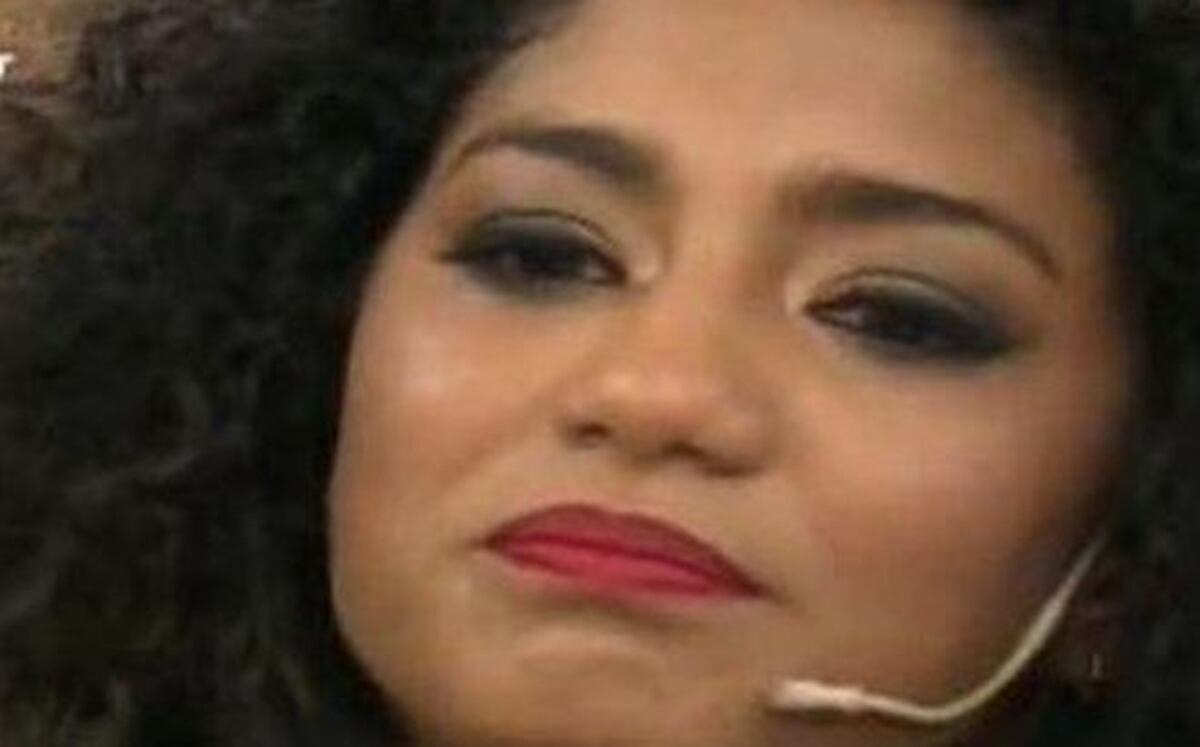 ¡PADRE DE LA GLORIA! Presentadora de TV desafía con desnudos en Semana Santa