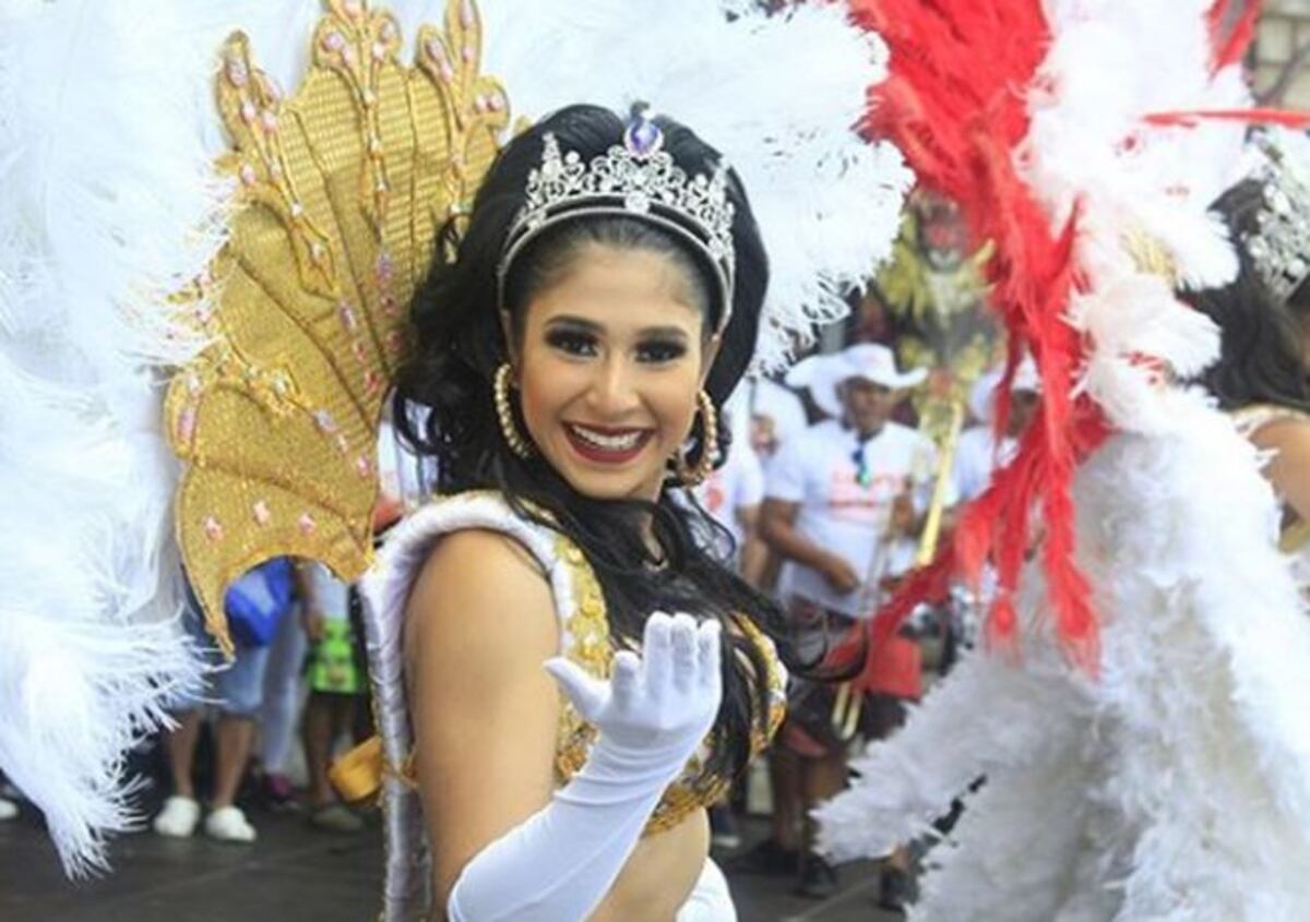 Princesa de carnaval capitalino, proclamada reina de Calle Arriba de Las Tablas