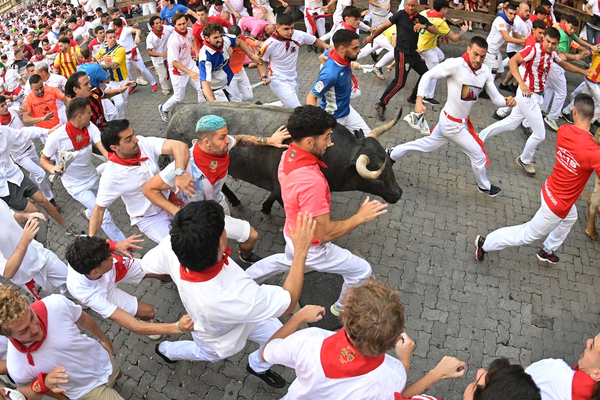 Policía frena grabaciones peligrosas en San Fermín