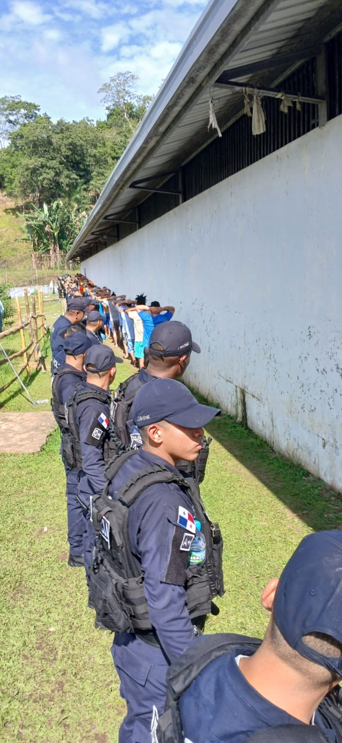 Llego el Armagedón: Decomisan objetos prohibidos en la cárcel El Renacer