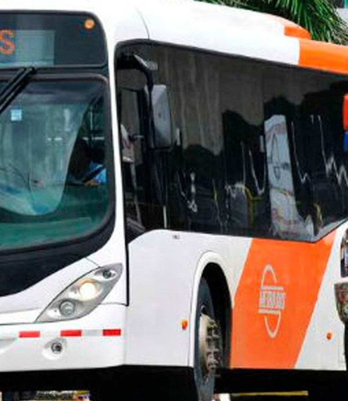  ¡AY, DIOS, UNA MUJER HERIDA! Alarma de incendio en Metrobús en Corredor Norte