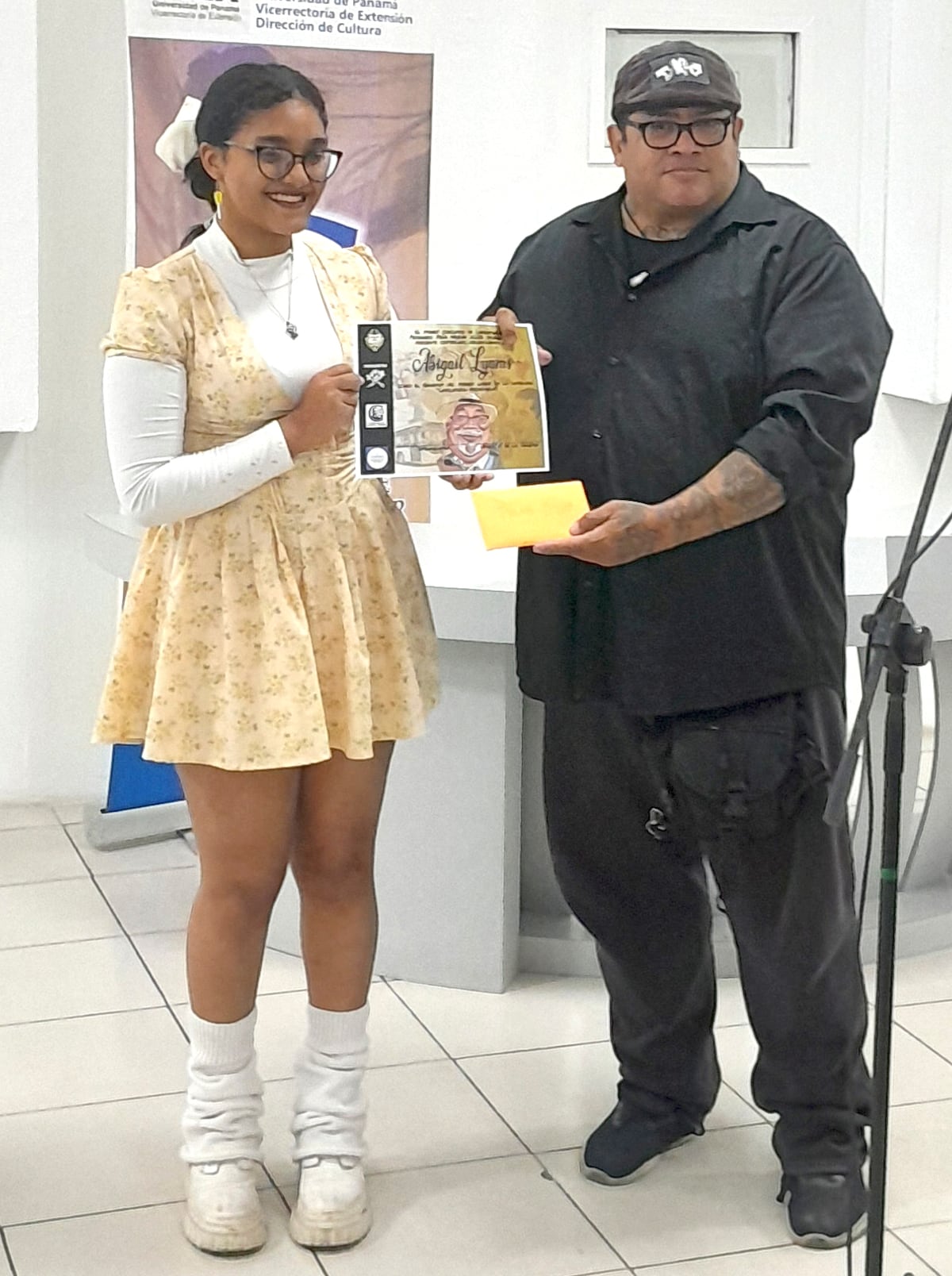 ¿Y la tapa? Jóvenes caricaturistas le meten trazo y picante al arte en homenaje a Fernando Peña Morán