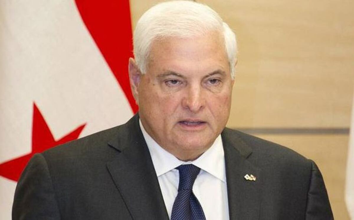 Interpol difundirá 'alerta roja' para captura de expresidente Ricardo Martinelli