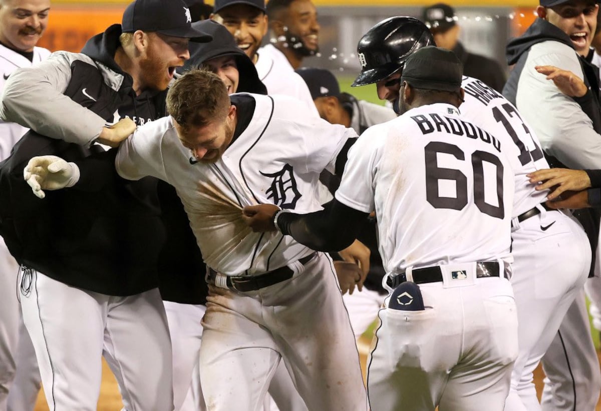 Grossman pegó jonrón en la décima y los Tigres dejaron tendidos a los Yankees