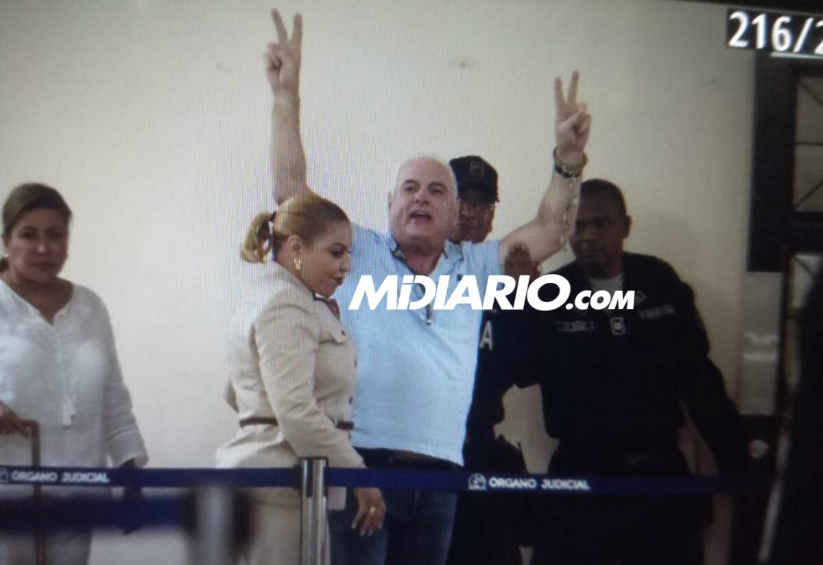 Si Martinelli pasa la noche en la cárcel, se muere, dice Marta. Dice está mal.