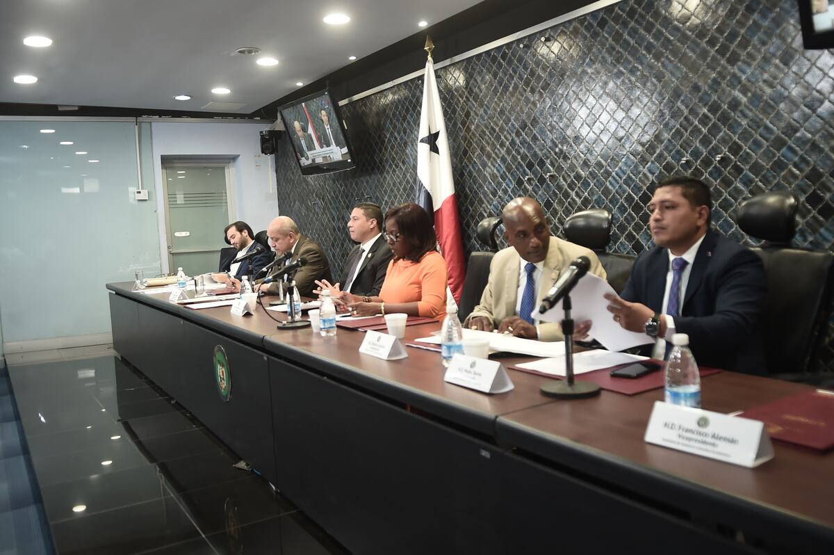 Empresas que sean condenadas no podrían participar de licitaciones. Aprueban primer debate 