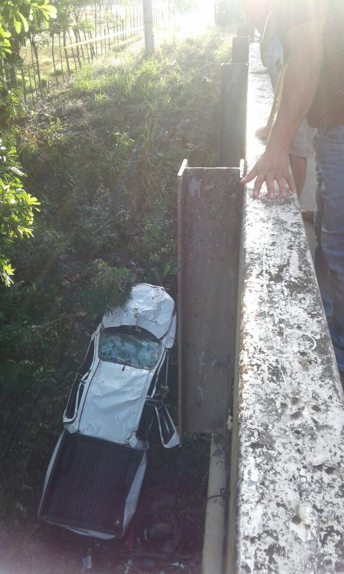 Auto se va abajo de un puente y se registra una víctima fatal en Chepo