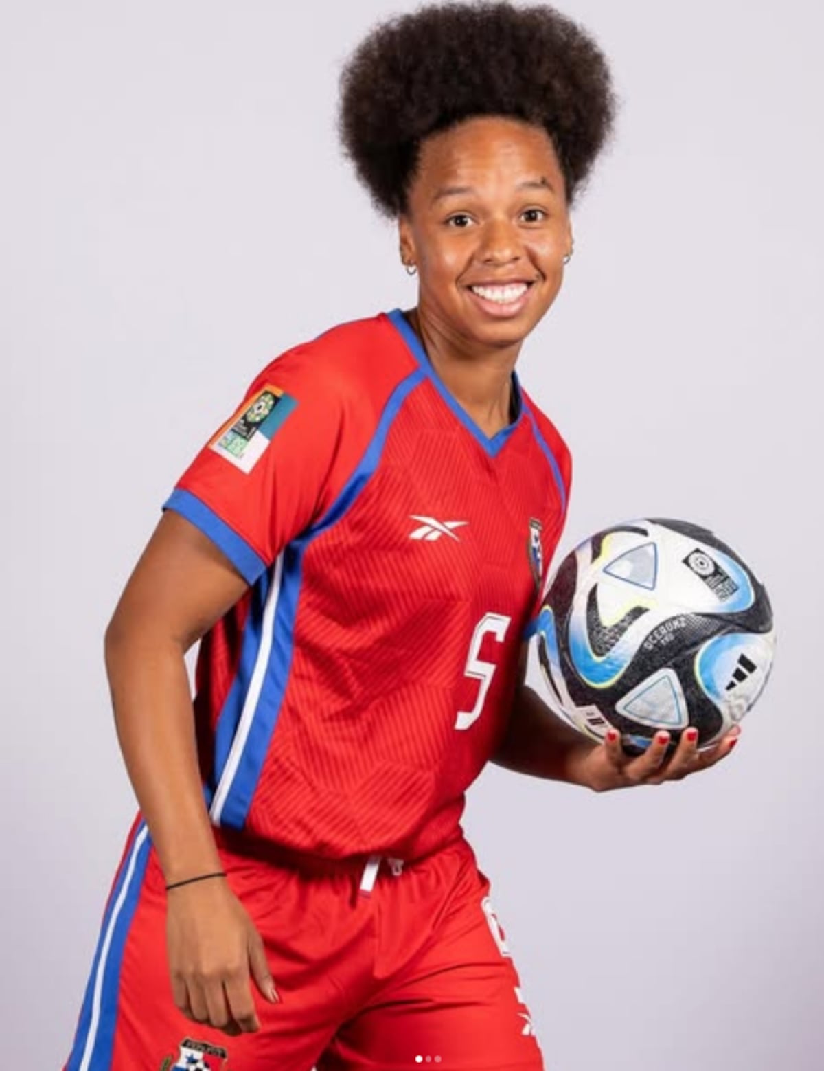 Yomira Pinzón regresa a España para brillar con el Cacereño en la Segunda RFEF 