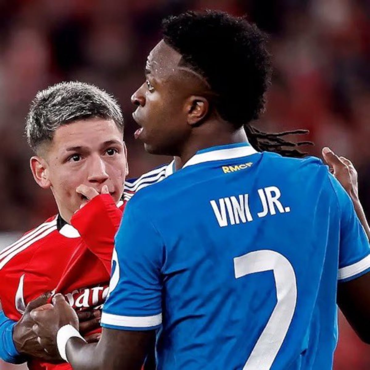 Luego de dos meses, la UEFA sanciona con seis partidos a Gianluca Prestianni por cruce con Vinícius Júnior