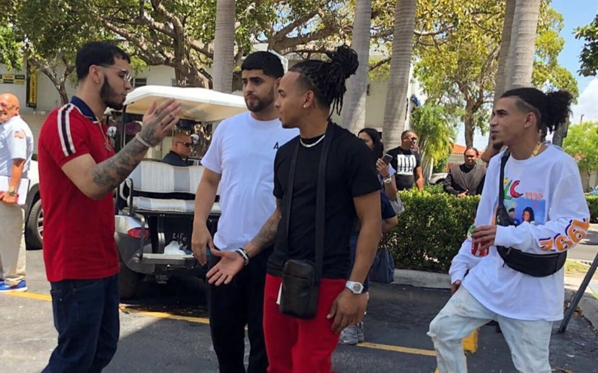 FOTOS | Anuel AA sale de la cárcel en Puerto Rico; Chris Jeday y Ozuna lo recibe