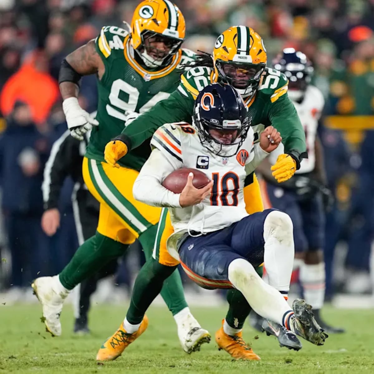 Bears y Packers chocan en playoffs con la rivalidad al rojo