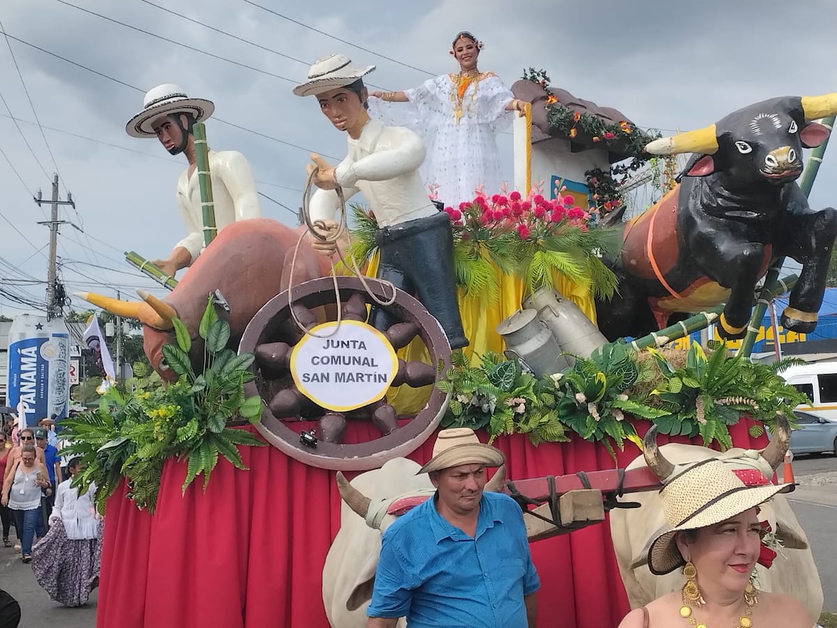 Patronales de Santiago cerraron con desfile folklórico