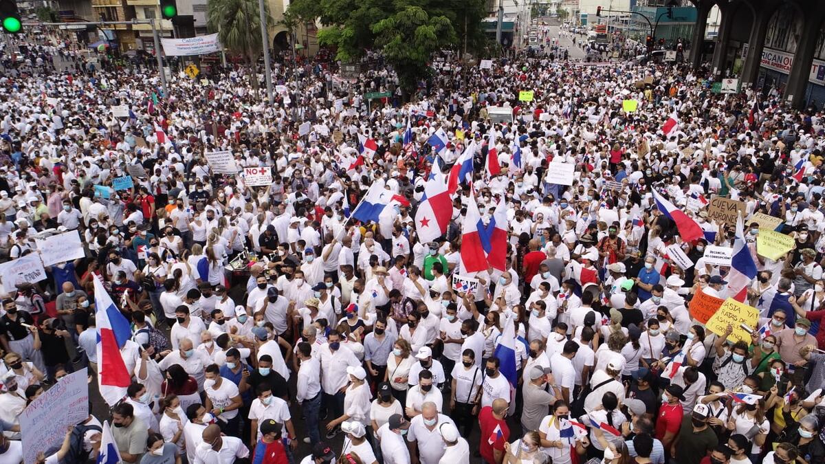 Esta vaina se acabó. Ciudadanos se toman las calles para defender la democracia