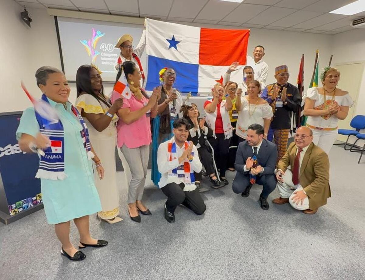 Panamá recibe el Chasqui de Oro en el 40° Congreso Interamericano de Relaciones Públicas