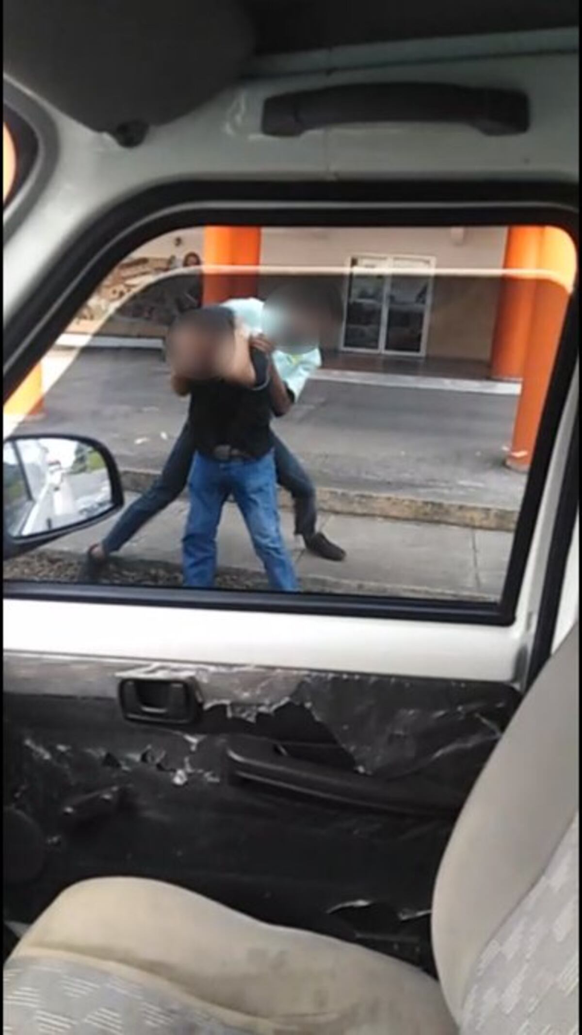 Conductores peleones fueron aprehendidos y están bajo investigación